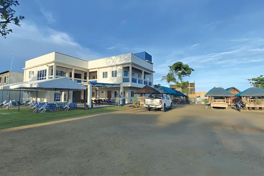 Hip Nautic Beach Resort Powered By Cocotel リアン エクステリア 写真